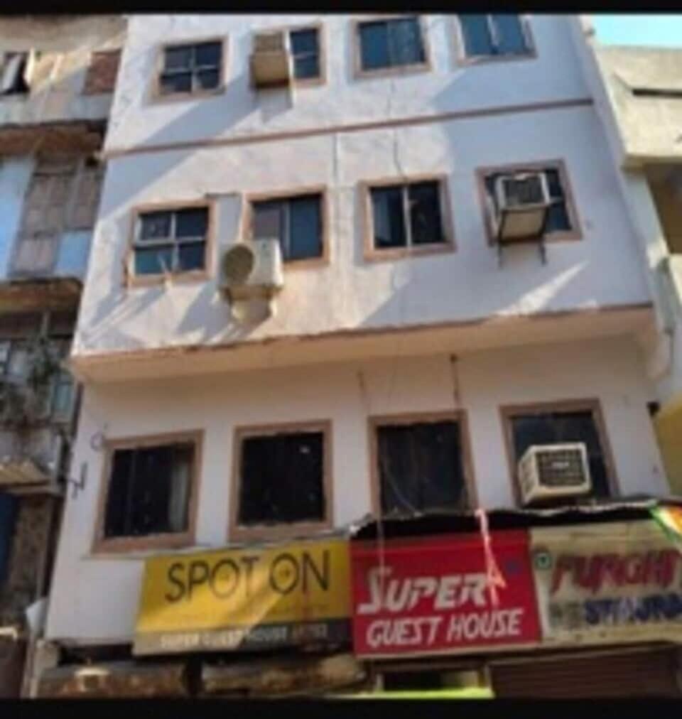 Hotel O Super Guest House Ahmedabad Buitenkant foto
