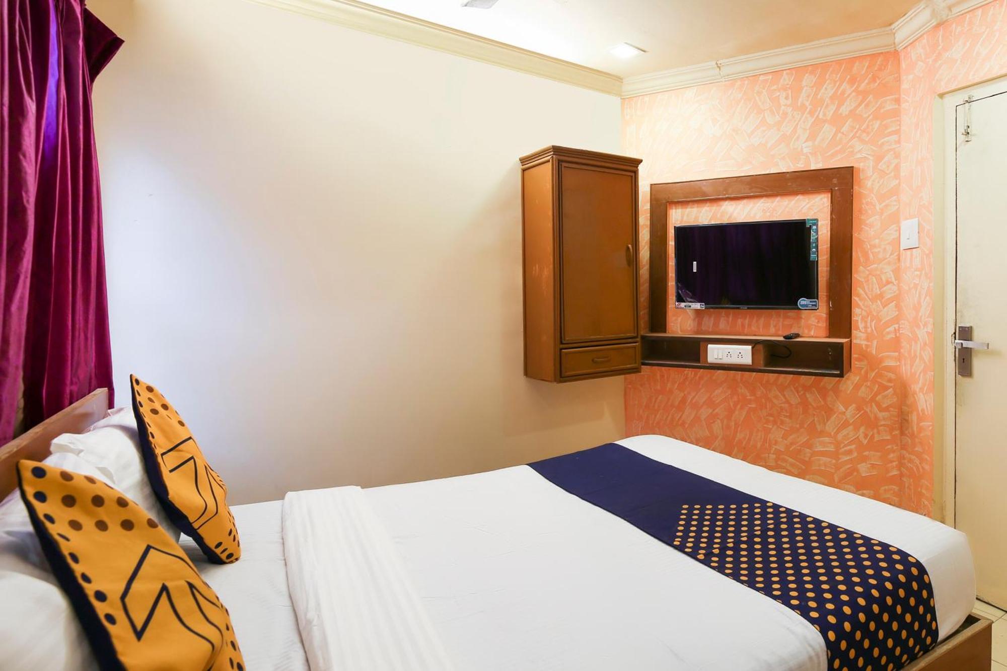 Hotel O Super Guest House Ahmedabad Buitenkant foto