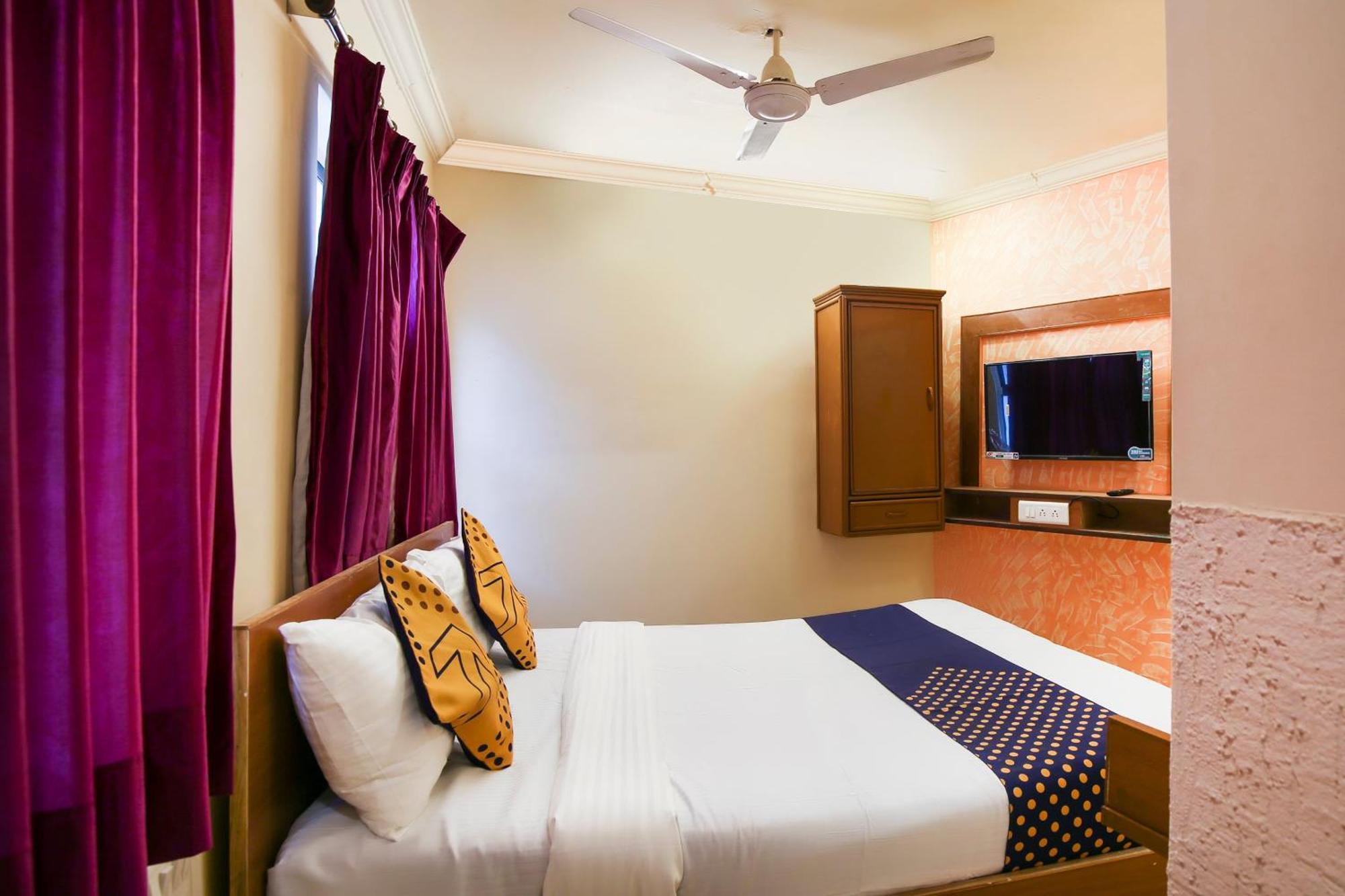 Hotel O Super Guest House Ahmedabad Buitenkant foto