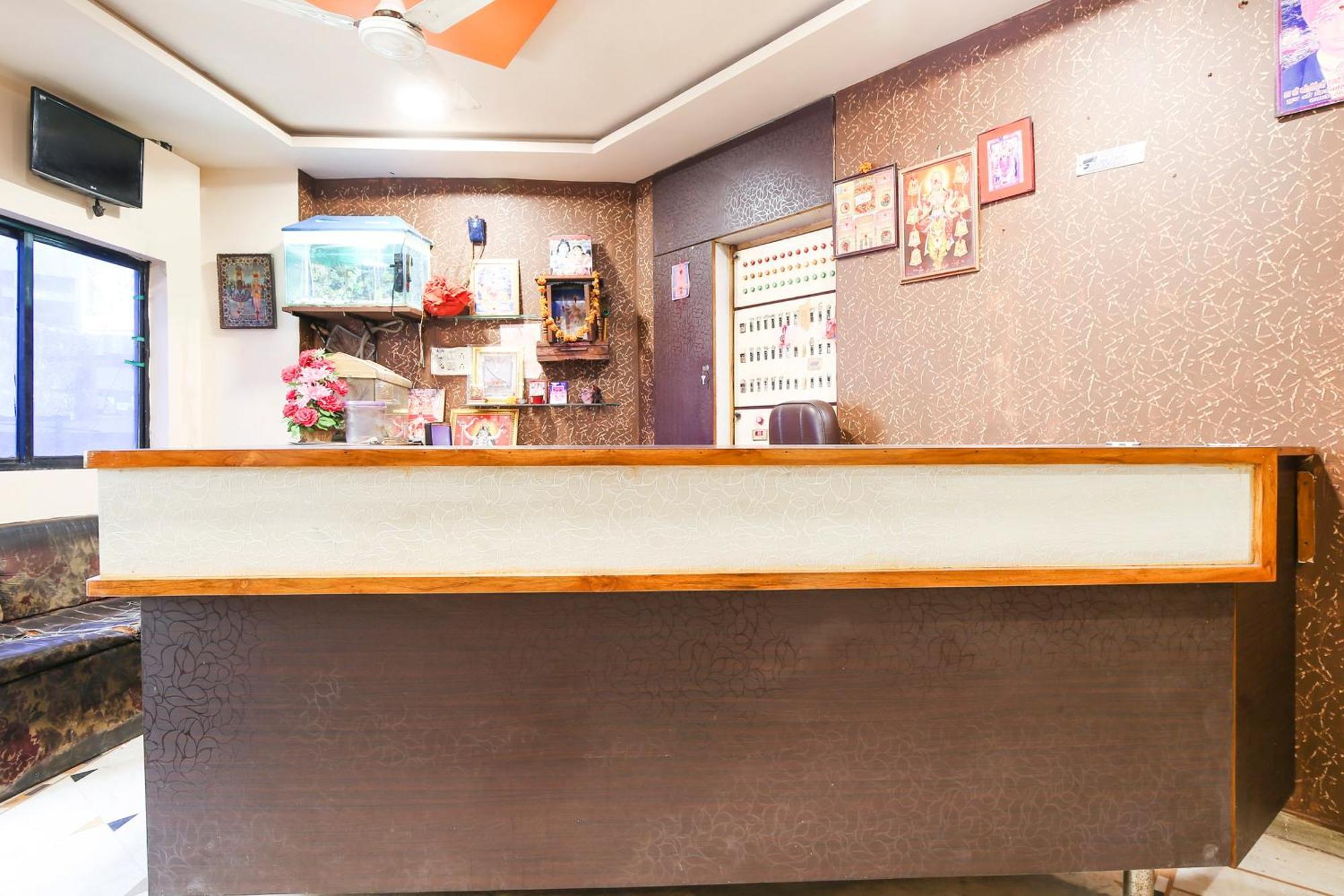 Hotel O Super Guest House Ahmedabad Buitenkant foto